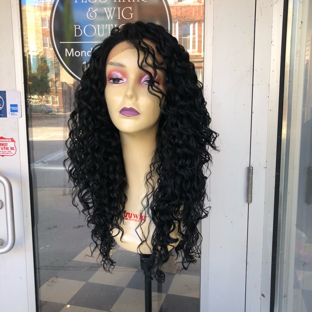 Black curly swisslace lacefront Freepart Long Wig - Picture 3 of 8